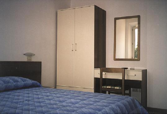 Bed & Breakfast Bompadre Civitanova Marche Szoba fotó